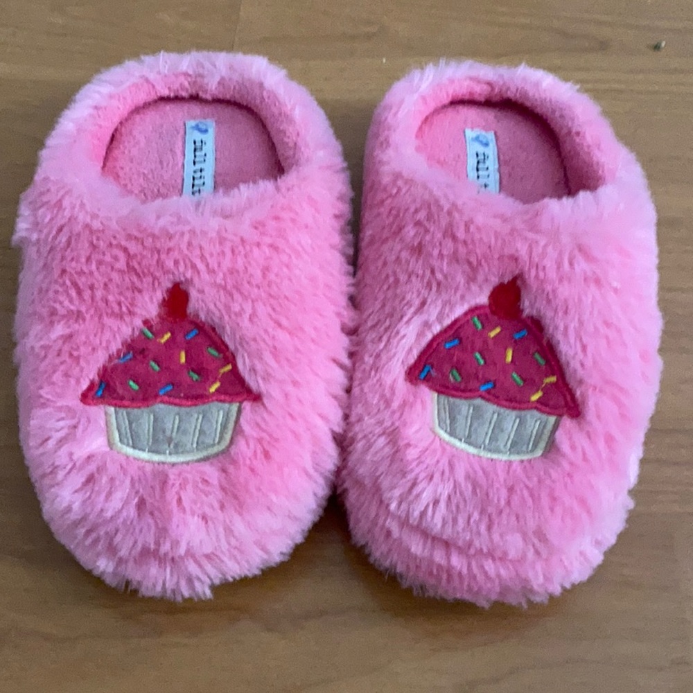 Girls slippers